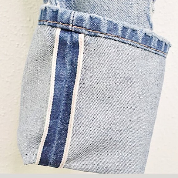 Levis Womens 501 Selvedge Jeans - Picture 7 of 8